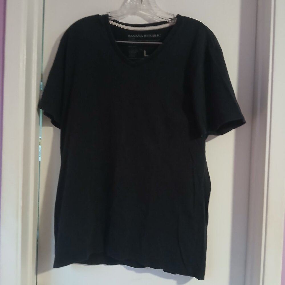 Banana Republic Women's Soft-Wash Black Short Sleeve V-Neck Tee SZ L